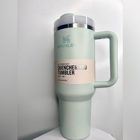 Stanley Accessories - Stanley FlowState Quencher H2.0 Tumbler / 40oz / Color: Mist